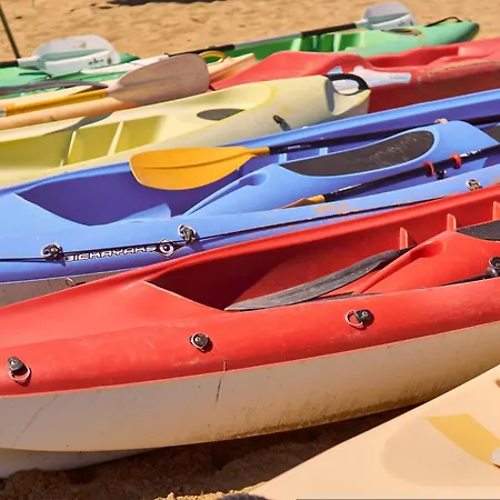 Bright With Garden And Parking - Beahost Apartment