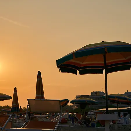 Bright With Garden And Parking - Beahost * Bibione