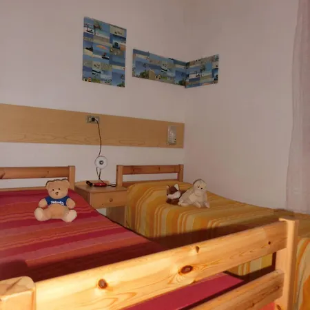 Bright With Garden And Parking - Beahost