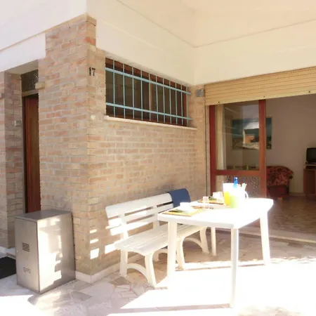 Bright With Garden And Parking - Beahost