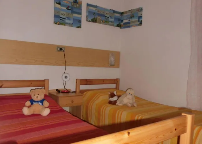 Bright With Garden And Parking - Beahost